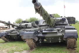 Bất ngờ lớn với số lượng xe tăng Chieftain và Challenger 2 chưa sử dụng của Anh