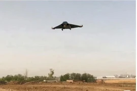 Hình ảnh mới nhất tiết lộ thiết kế đặc biệt của chiến đấu cơ tàng hình J-36 Trung Quốc