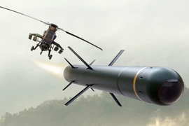 Tên lửa chống tăng Akeron LP thế hệ năm 'độc nhất vô nhị' được bắn thành công