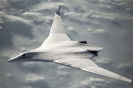 Lộ tài liệu mật về oanh tạc cơ PAK DA và tiêm kích Su-57?