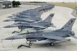 Tiêm kích F-16 hiện đại nhất cũng đã quá lạc hậu so với F-35