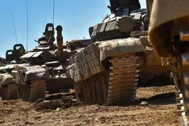 Đơn vị xe tăng và pháo binh được tái lập trong Vệ binh Quốc gia Nga