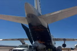 Siêu vận tải cơ An-124 Ukraine không vận số lượng lớn F-16 từ Mỹ