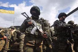 Hàng trăm tình nguyện viên muốn gia nhập 'Quân đoàn Ukraine'