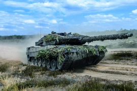 Nâng cấp đặc biệt khiến xe tăng Leopard 2A4 cổ điển mạnh hơn T-90M Proryv