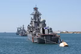 [ẢNH] Nga sẽ cử tới 55 tàu chiến và tàu ngầm phong tỏa hạm đội NATO?