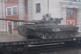 Nga đang khôi phục hàng loạt xe tăng T-72A cổ điển?