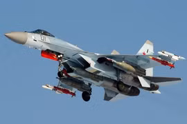 Iran bất ngờ 'chốt' hợp đồng mua tiêm kích Su-35 và trực thăng Mi-28