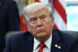 Ông Trump 'gần như' đã đưa ra quyết định cung cấp tên lửa Tomahawk 