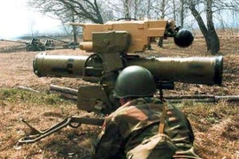 Ly khai miền Đông lập 'hàng rào' tên lửa chống tăng phục kích thiết giáp Ukraine