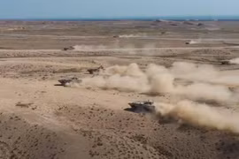 Ấn Độ 'giật mình' trước chiến xa đặc biệt vừa được Trung Quốc đưa lên biên giới