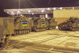 Ukraine bỏ số tiền cực lớn mua... 1.000 xe chiến đấu bộ binh CV90 tối tân?