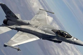 Tốc độ tối đa của tiêm kích F-16 khác xa so với thiết kế