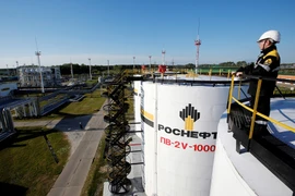 Anh 'bịt đường' lách lệnh cấm vận của dầu mỏ Nga