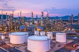 Nga gây bất ngờ khó chịu cho phương Tây sau lệnh cấm vận dầu khí