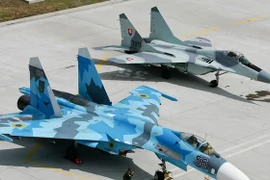 [ẢNH] Từ bỏ tiêm kích NATO, Ukraine nối lại sản xuất MiG-29, Su-27 "răn đe Nga"