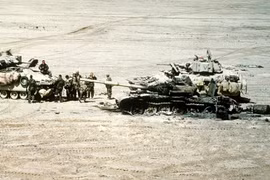 Làm cách nào 2 chiếc M2 Bradley Mỹ tiêu diệt 5 xe tăng T-72 Iraq trong một trận chiến?