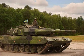 Xe tăng Stridsvagn 122 của Thụy Điển vượt trội T-90M Proryv Nga?