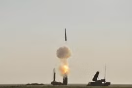 [ẢNH] Tên lửa tầm xa chủ lực của S-400 thực sự hiệu quả như thế nào?