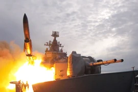 NATO giật mình khi tàu chiến Hạm đội phương Bắc ra khơi với vũ khí hạt nhân chiến thuật