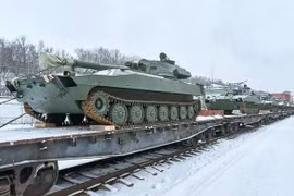 Quân đội Ukraine dồn toàn bộ pháo tự hành Gvozdika tới Donbass, chuẩn bị tổng tấn công