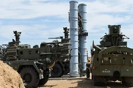Israel xác nhận tiêm kích F-16 lần đầu bị tên lửa S-300 Syria tấn công