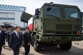 Ba Lan liên tục tiếp nhận pháo phản lực Homar-K để khóa chặt sườn Đông NATO