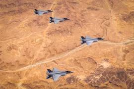 [ẢNH] Israel để ngỏ khả năng dùng bom hạt nhân chiến thuật tấn công Iran