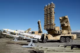 Báo Anh: Nga bí mật nhận số lượng cực lớn tên lửa đạn đạo từ Iran (?)