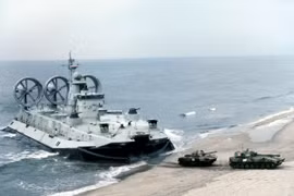 Siêu tàu đổ bộ đệm khí Zubr vẫn 'độc nhất vô nhị' sau hơn nửa thế kỷ ra đời