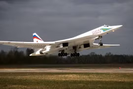 Oanh tạc cơ Tu-160M lần đầu bay xuyên Biển Barents và Bắc Băng Dương