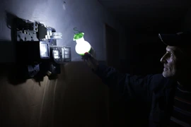 [ẢNH] Nga cắt nguồn điện và khí đốt trả đũa Ukraine phong tỏa nguồn nước Crimea?