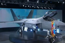 Hàn Quốc sản xuất hàng loạt tiêm kích KF-21 cạnh tranh với J-35