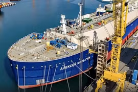 Nga hoàn thiện tàu phá băng chở khí tự nhiên hóa lỏng ‘độc nhất vô nhị’