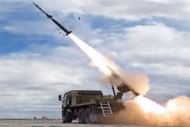 [ẢNH] Siêu tên lửa chống tăng Hermes Nga bị giáp phản ứng nổ Nozh Ukraine đánh bại