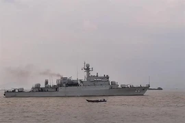 [ẢNH] Báo Nga bình luận việc Việt Nam tháo tên lửa Uran-E khỏi tàu hộ vệ Pohang