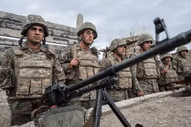 [ẢNH] Hậu quả nặng về kinh tế nếu Nga tham gia cuộc xung đột Armenia - Azerbaijan