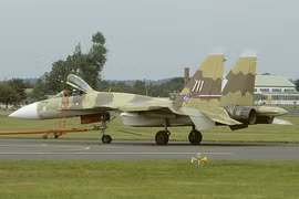 [ẢNH] Su-37 đã tạo ra cuộc cách mạng hàng không quân sự như thế nào?