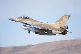 Vì sao chiến đấu cơ Israel khá an toàn trong khi tấn công Iran?