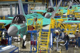Quá nhiều đơn đặt hàng tiêm kích F-35 sẽ gây phản tác dụng
