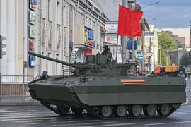 Thiết giáp nhảy dù BMD-4M đặc biệt được phát hiện tham gia diễu hành