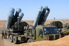 Mỹ ‘tự bắn vào chân’ nếu quyết trừng phạt Ấn Độ vì hợp đồng mua tên lửa S-400