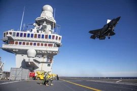 [ẢNH] Tiêm kích F-35B chính thức hoạt động trên tàu sân bay Cavour