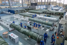 Nga mua tới 1.000 tên lửa tầm xa 40N6 cho tổ hợp phòng không S-400