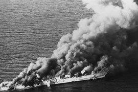 Tehran dọa đóng eo biển Hormuz, Mỹ nhắc về đòn đánh xoá sổ nửa hạm đội Iran năm 1988