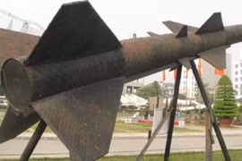 Chiến công kỳ lạ của tên lửa cót ép do Việt Nam chế tạo