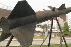 Chiến công kỳ lạ của tên lửa cót ép do Việt Nam chế tạo