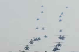 96 trực thăng tấn công Apache giúp Ba Lan đẩy lùi mọi 'làn sóng xe tăng'