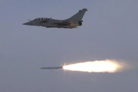 Pháp thử tên lửa hạt nhân vận tốc Mach 7 đáp trả cuộc tập trận Nga - Belarus