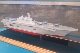 Nga nỗ lực hoàn thiện tàu đổ bộ đa năng Dự án 23900